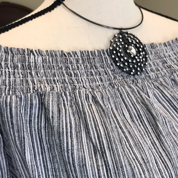 Top - Picture 3 of 15